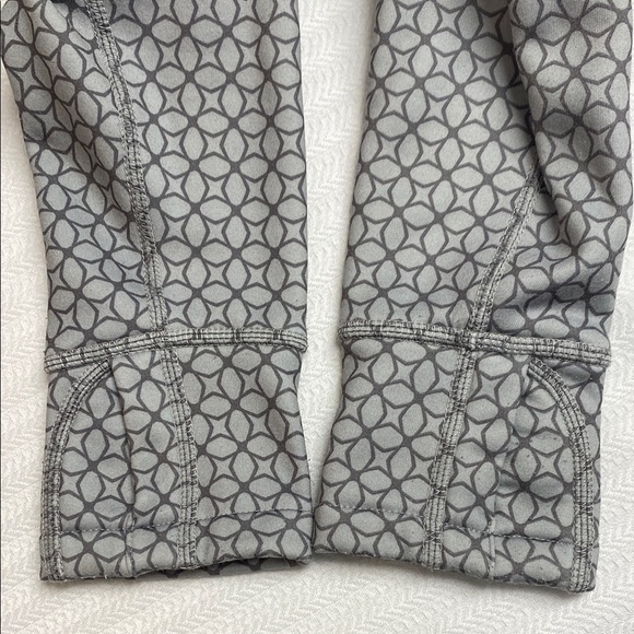 Lands' End Quarter-Zip Pullover Sweatshirt Reflective Performance Gray Size 12 - Picture 8 of 16